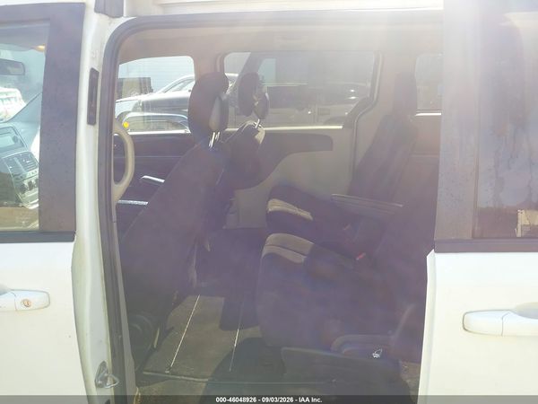 2013 DODGE GRAND CARAVAN SE — I8