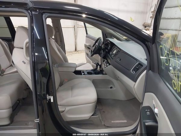 2016 KIA SEDONA LX — I5
