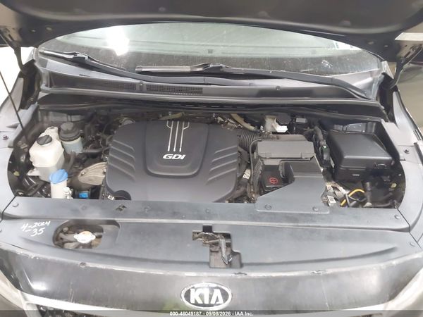 2016 KIA SEDONA LX — I10
