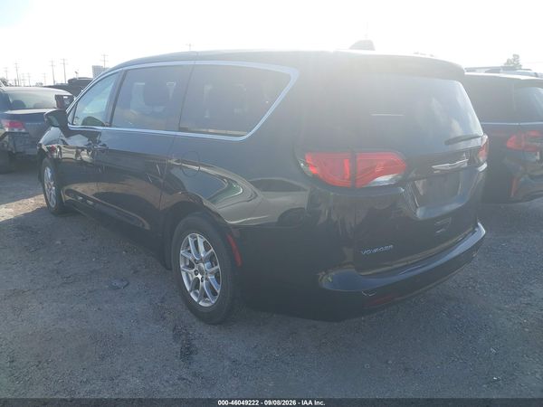 2023 CHRYSLER VOYAGER LX