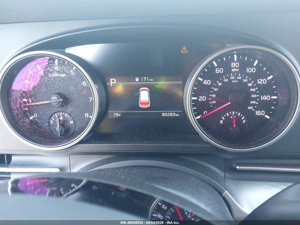 2022 KIA CARNIVAL MPV LX SEAT PACKAGE — I7