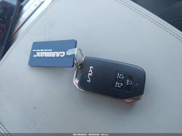 2022 KIA CARNIVAL MPV LX SEAT PACKAGE — I11