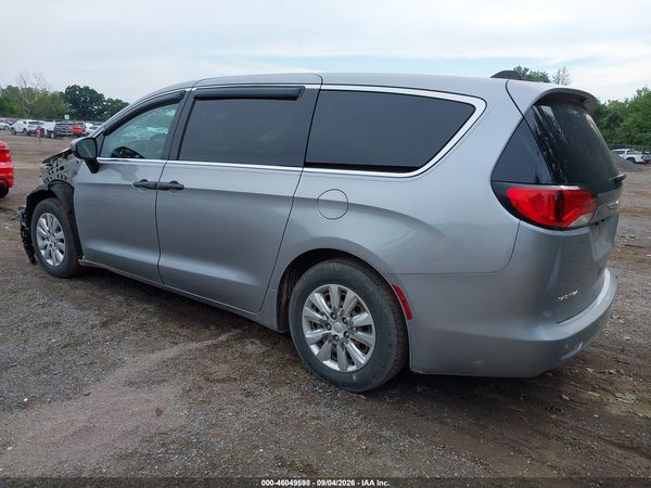 2018 CHRYSLER PACIFICA L — I3