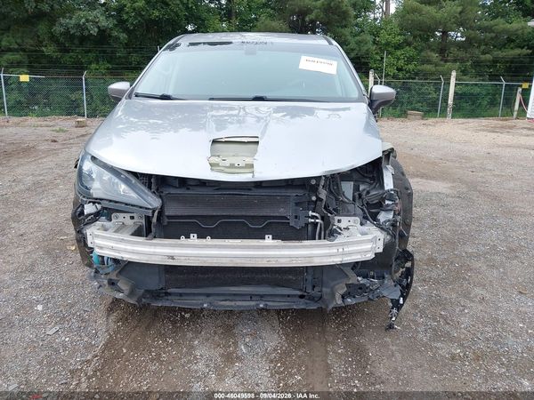 2018 CHRYSLER PACIFICA L — I115