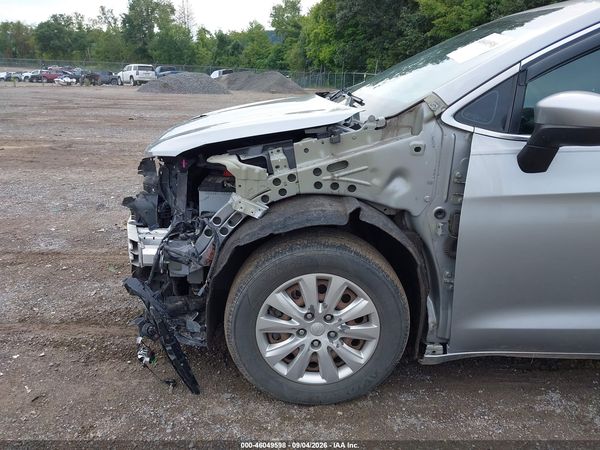 2018 CHRYSLER PACIFICA L — I153
