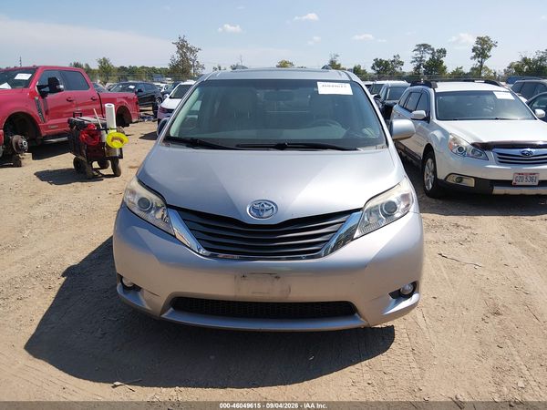 2012 TOYOTA SIENNA XLE V6 8 PASSENGER — I115