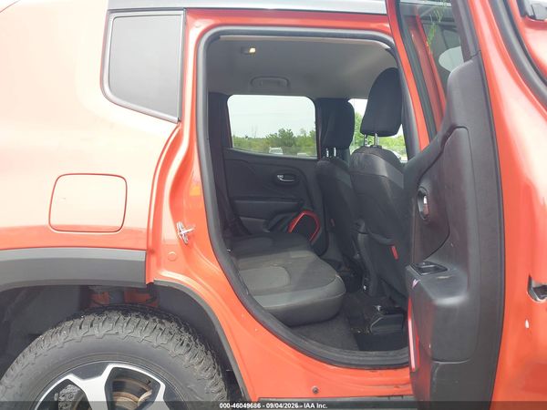 2019 JEEP RENEGADE TRAILHAWK 4X4 — I8