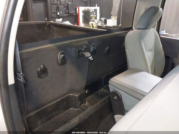 2019 RAM 1500 CLASSIC TRADESMAN  4X4 6'4 BOX