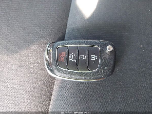 2017 HYUNDAI TUCSON SE/SE PLUS — I11