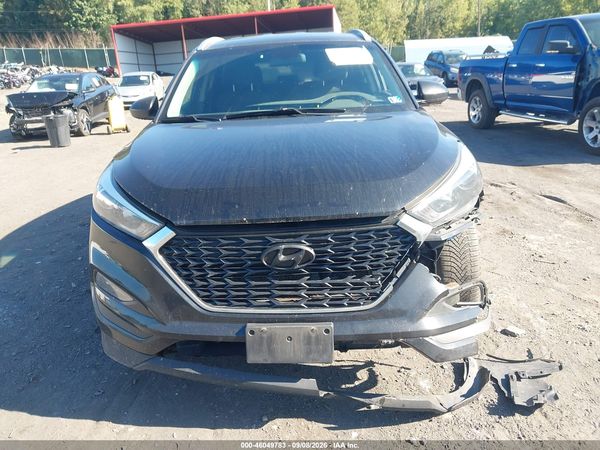 2017 HYUNDAI TUCSON SE/SE PLUS — I115