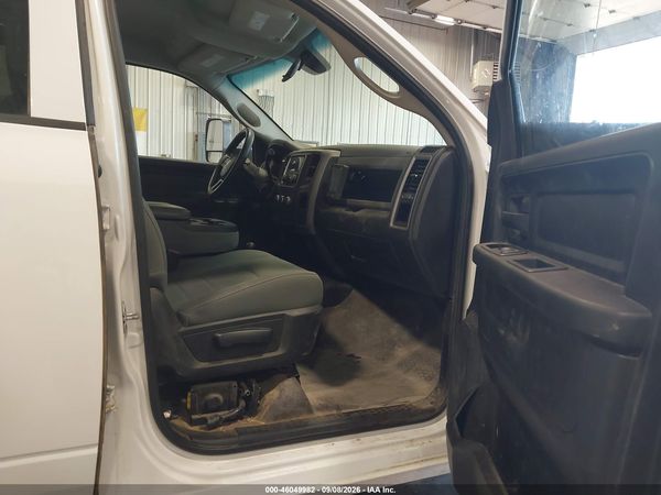 2018 RAM 3500 CHASSIS TRADESMAN/SLT/LARAMIE — I5