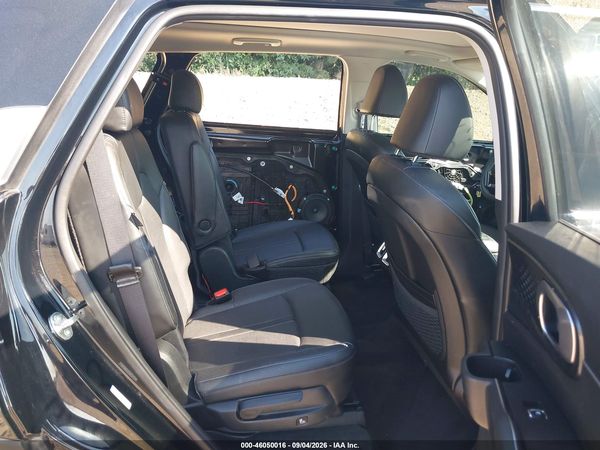 2025 KIA SORENTO EX — I8
