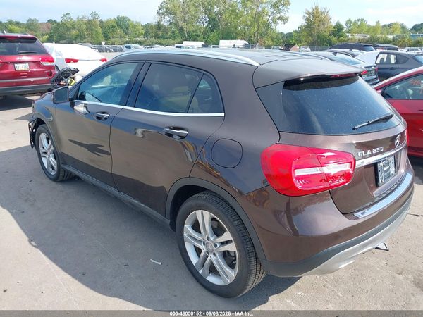 2015 MERCEDES-BENZ GLA 250 4MATIC — I3