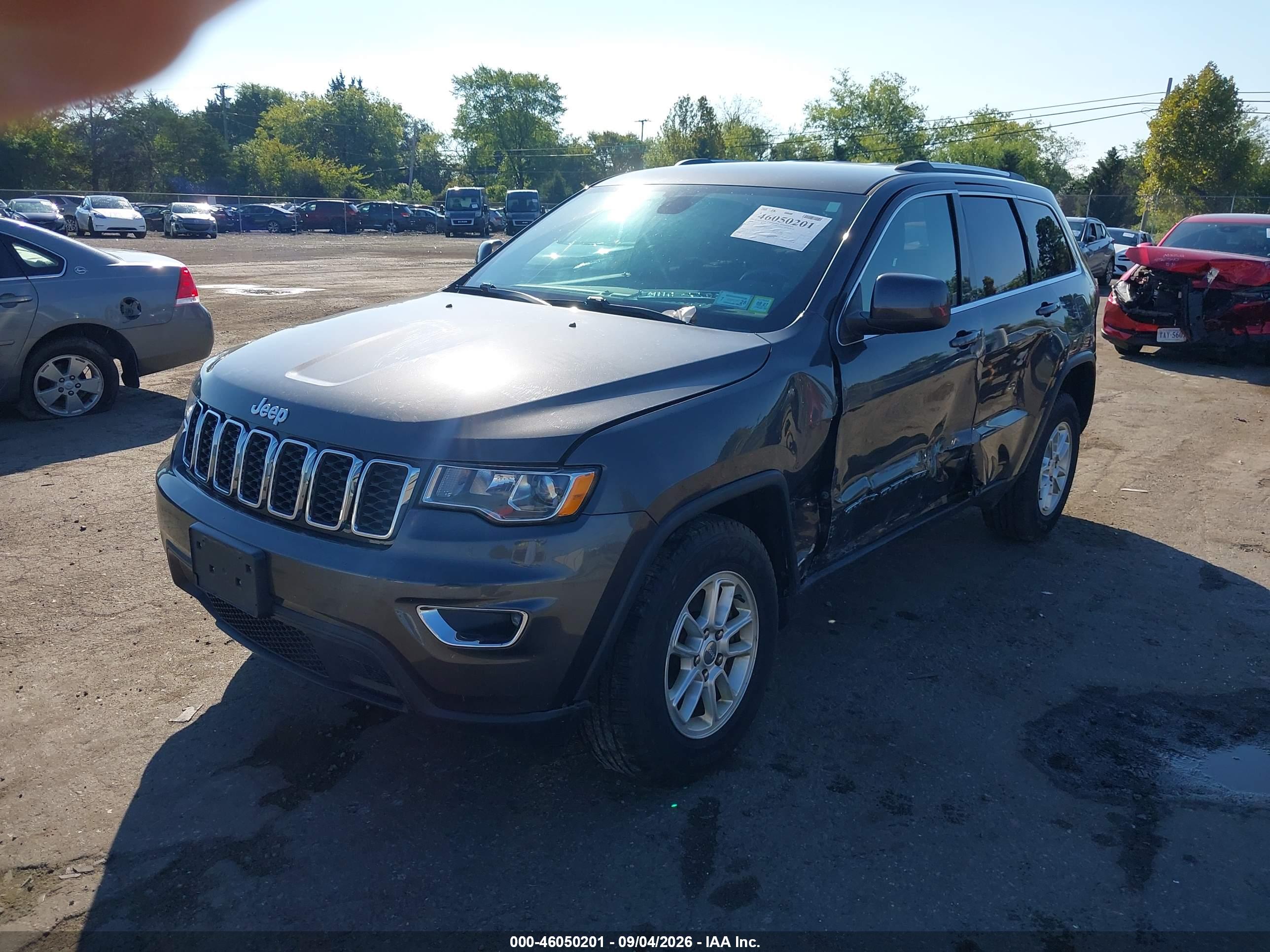 2020 JEEP GRAND CHEROKEE LAREDO E 4X4 — I2