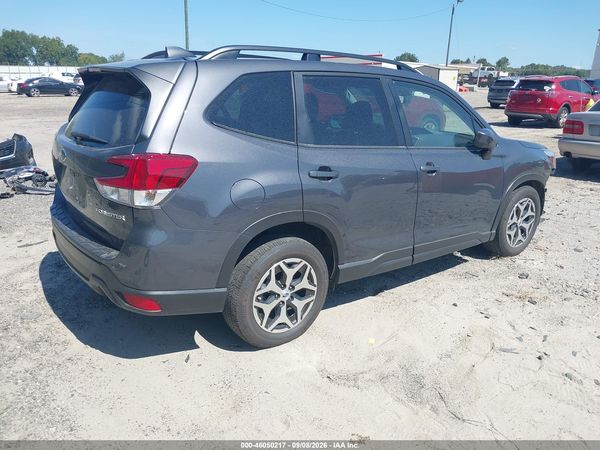 2021 SUBARU FORESTER PREMIUM — I4