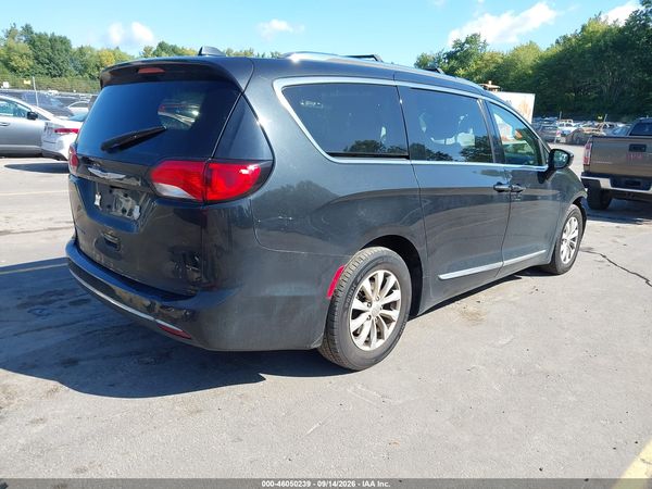 2018 CHRYSLER PACIFICA — I4