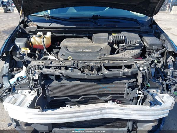 2018 CHRYSLER PACIFICA TOURING L — I10