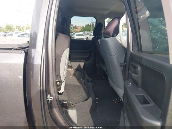 2018 RAM 1500 EXPRESS  4X4 6'4 BOX