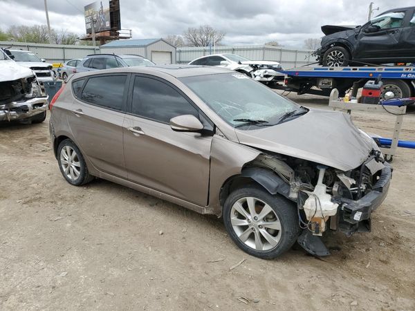 2014 HYUNDAI ACCENT