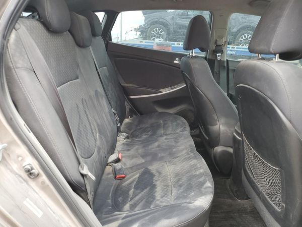 2014 HYUNDAI ACCENT
