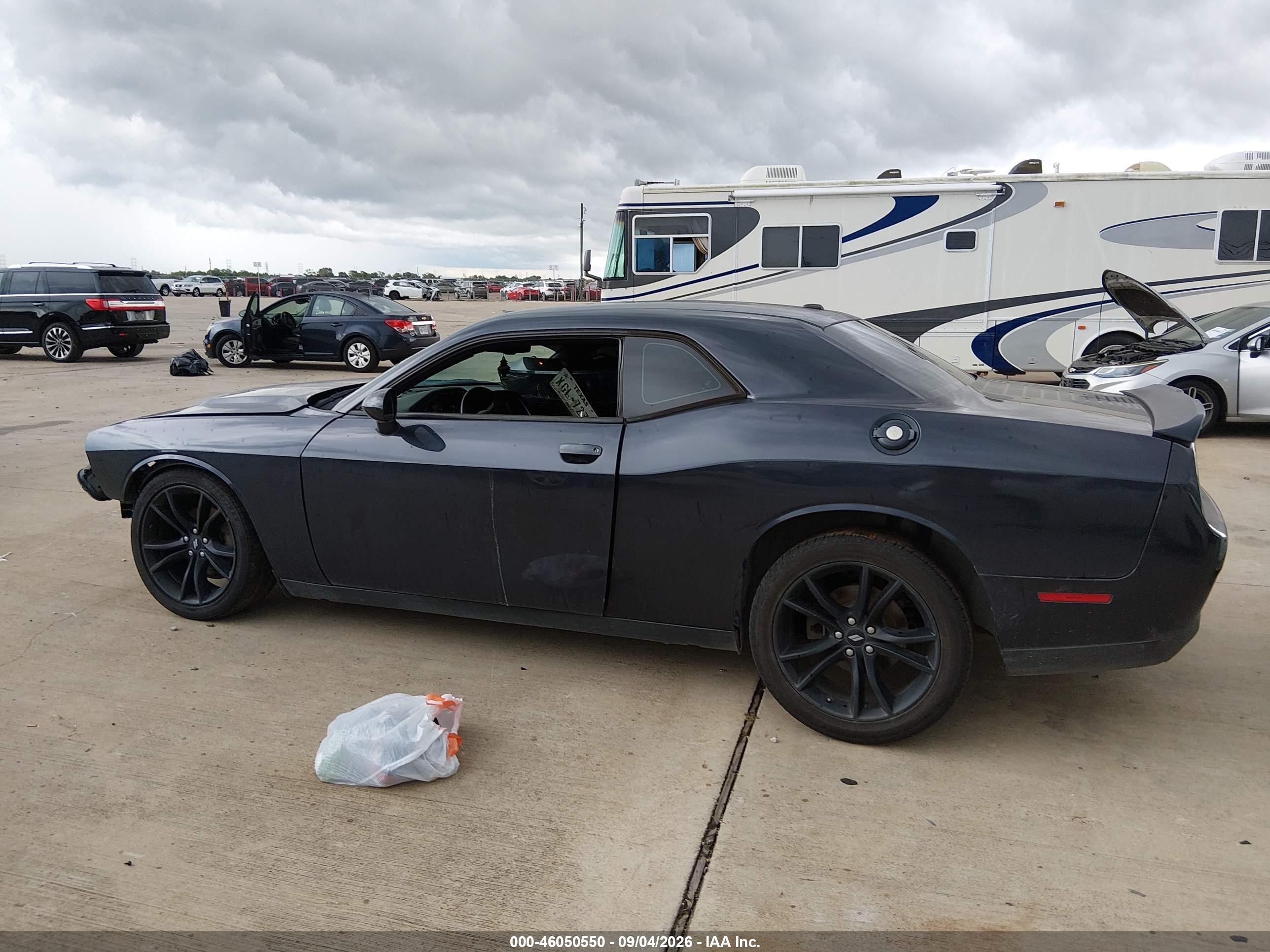 2017 DODGE CHALLENGER SXT