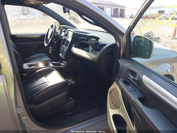 2017 DODGE GRAND CARAVAN GT — I5