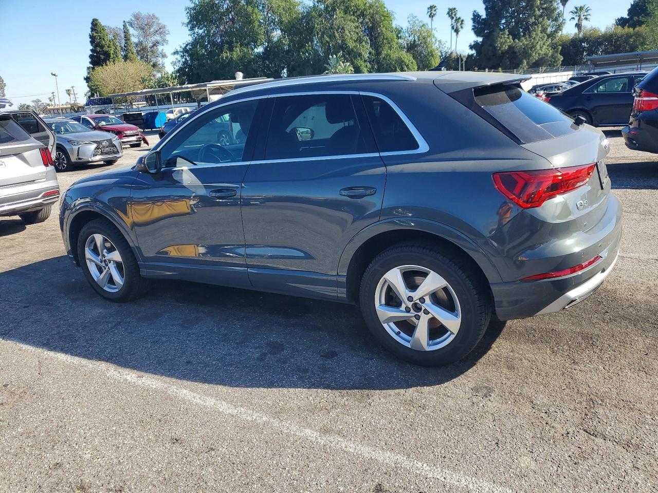 2020 AUDI Q3 quattro Premium
