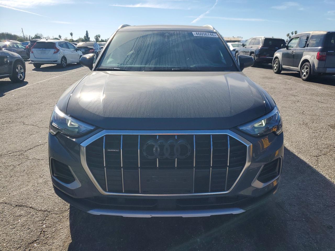 2020 AUDI Q3 quattro Premium