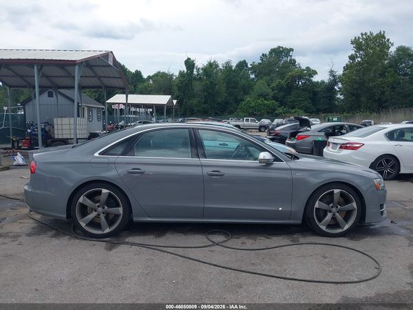 2015 AUDI S8 4.0T — I116