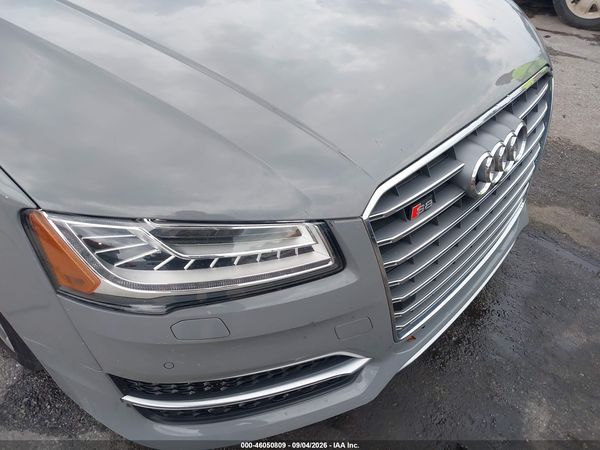 2015 AUDI S8 4.0T — I155