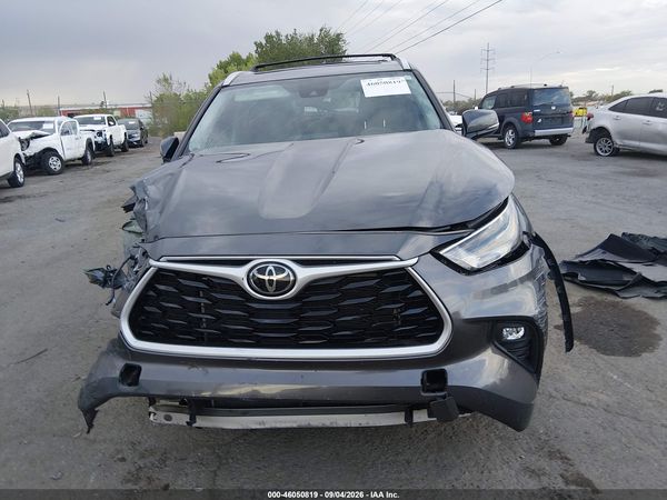 2022 TOYOTA HIGHLANDER XLE — I115