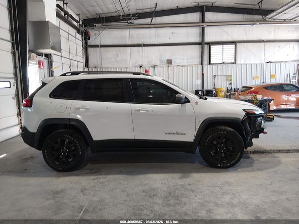2016 JEEP CHEROKEE TRAILHAWK — I116