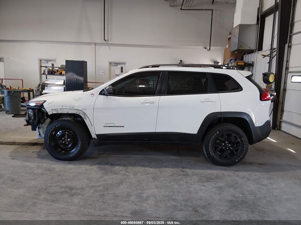 2016 JEEP CHEROKEE TRAILHAWK — I117