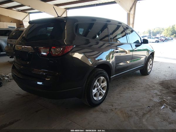 2015 CHEVROLET TRAVERSE LS — I4
