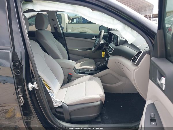 2020 HYUNDAI TUCSON SE — I5
