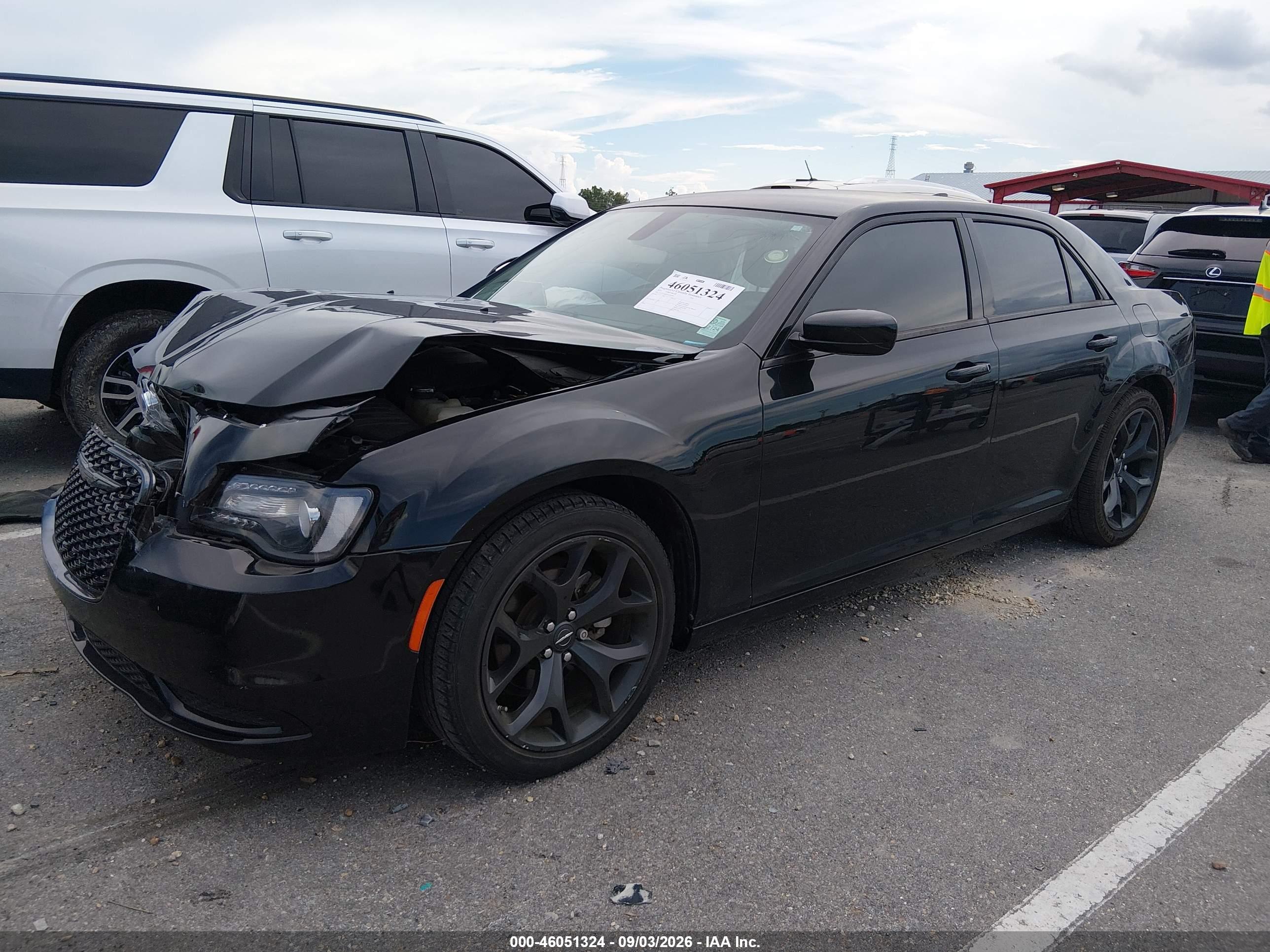 2022 CHRYSLER 300 TOURING — I2