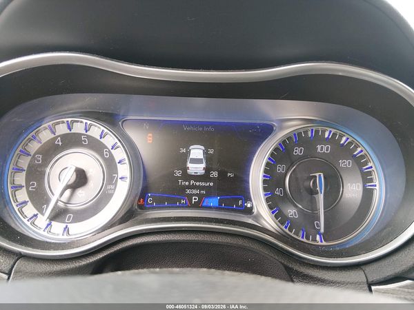 2022 CHRYSLER 300 TOURING — I7