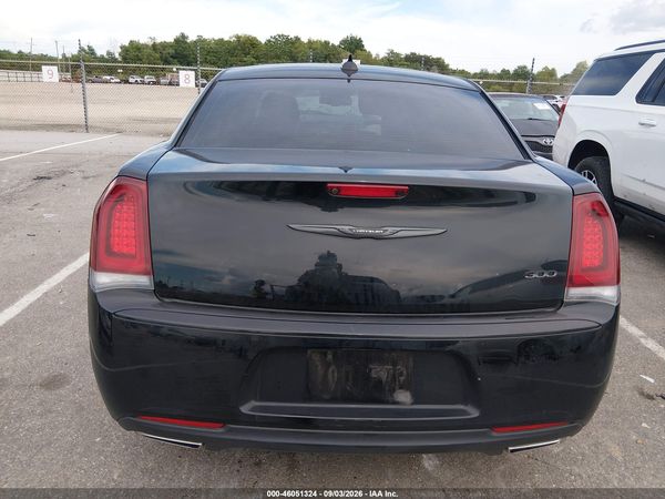 2022 CHRYSLER 300 TOURING — I119