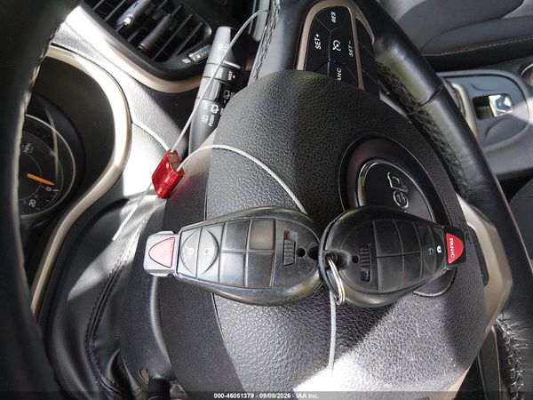 2016 JEEP CHEROKEE ALTITUDE — I11