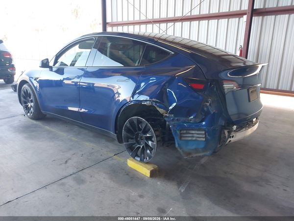 2021 TESLA MODEL Y — I3