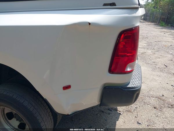 2017 RAM 3500 TRADESMAN  4X4 8' BOX — I6