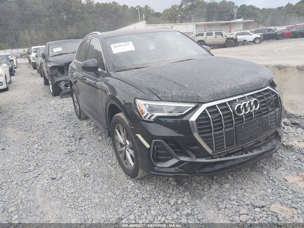 2025 AUDI Q3 — I1