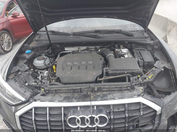 2025 AUDI Q3 — I10