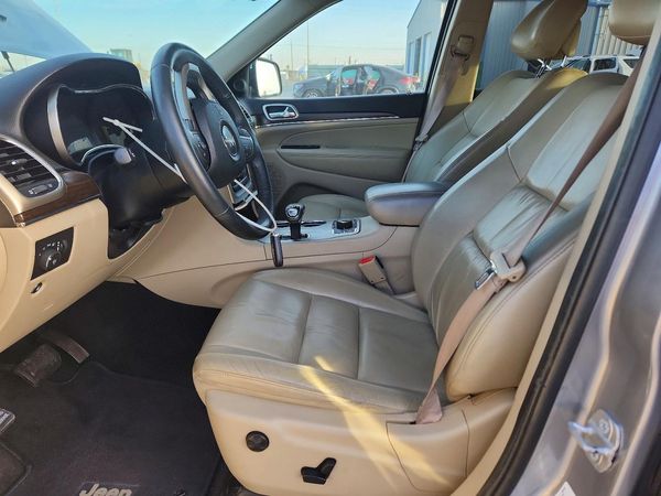 2014 JEEP CHEROKEE Limited — DENT
