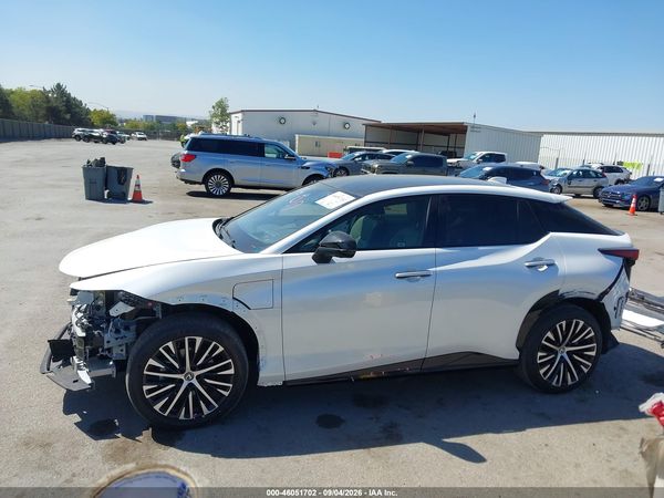 2024 LEXUS RZ 300E PREMIUM — I117