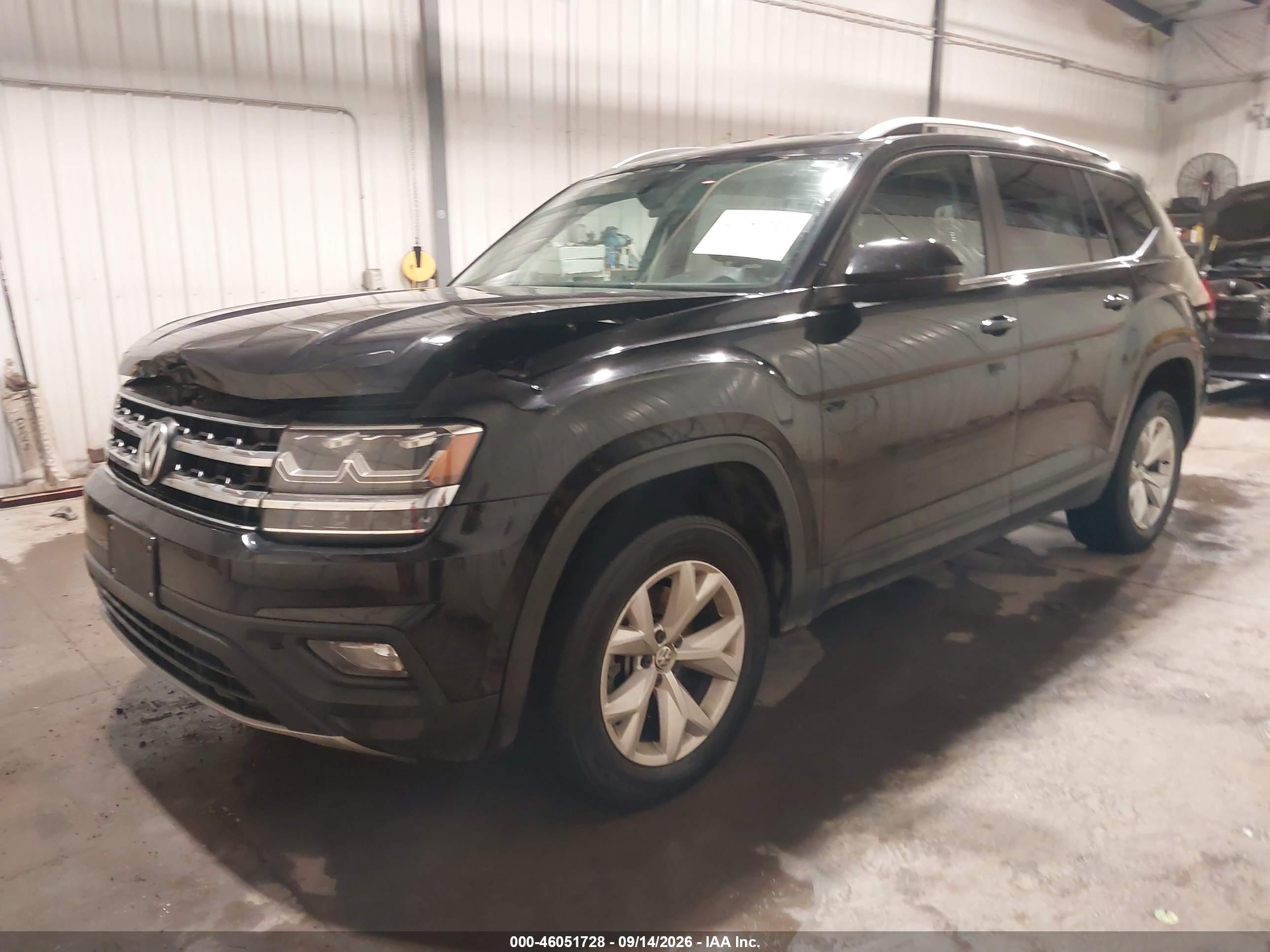 2018 VOLKSWAGEN ATLAS 3.6L V6 SE — I2
