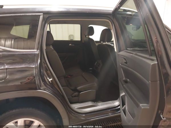 2018 VOLKSWAGEN ATLAS 3.6L V6 SE — I8