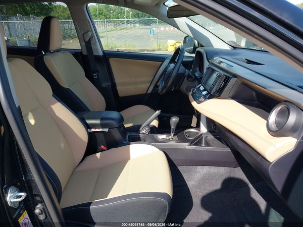 2016 TOYOTA RAV4 XLE — I5