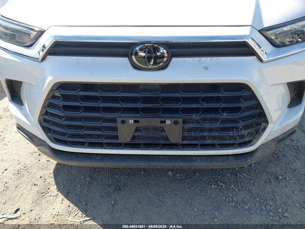 2025 TOYOTA GRAND HIGHLANDER XLE — I6