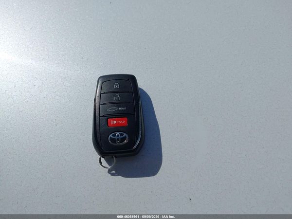2025 TOYOTA GRAND HIGHLANDER XLE — I11